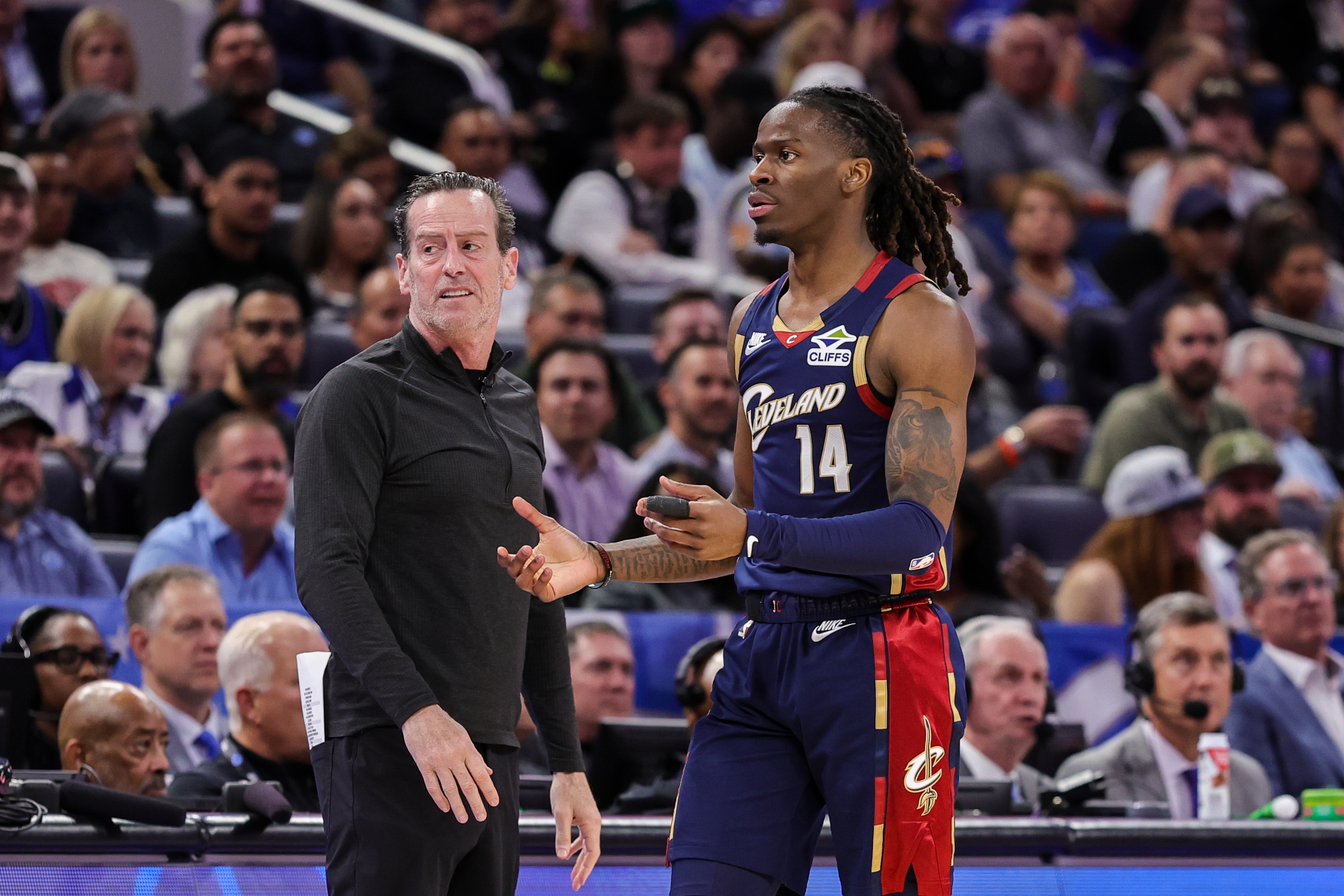 PG电子登录入口-埃利斯：魔术倾向于冲筐 一开始我们让他们上篮有点太容易了