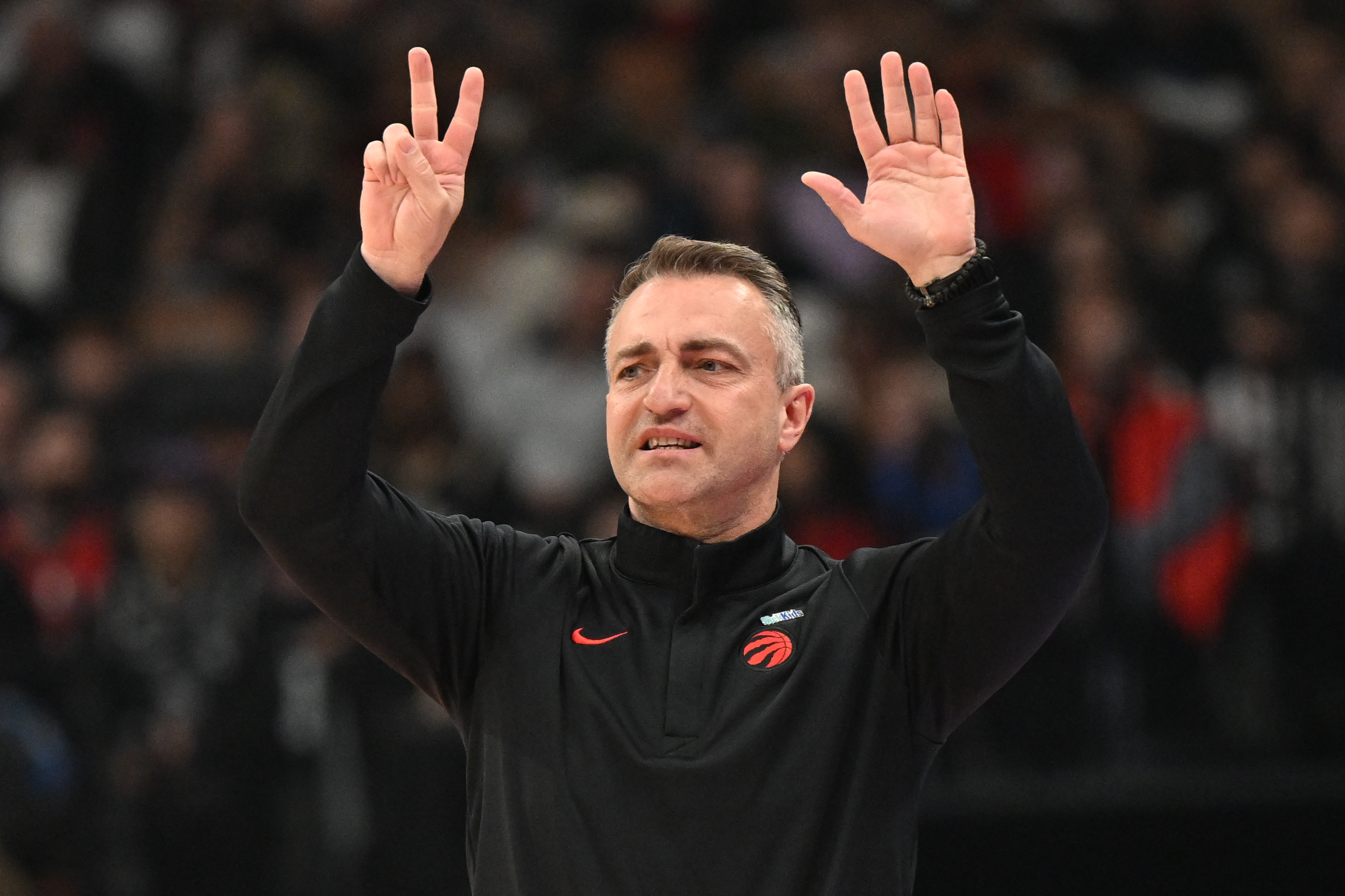 PG电子登录入口-猛龙主帅：骑士是争冠热门之一 我们打完这轮系列赛也会成长很多